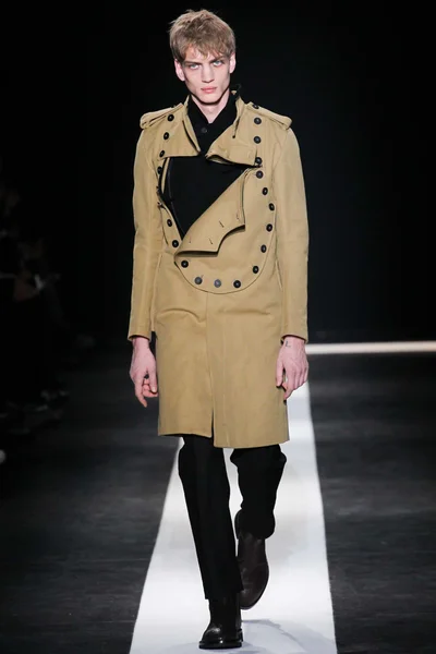 Look 5